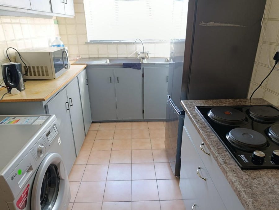 To Let 1 Bedroom Property for Rent in Bloemfontein Free State